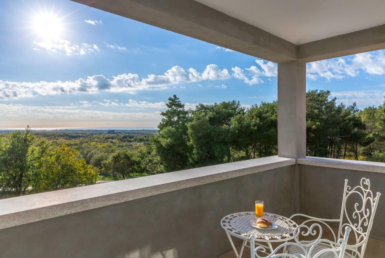 Villa Sterpazzi - Near Porec With Sea View, Private Jacuzzi, Sauna And Pool Visnjan Exterior photo